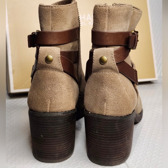 Michael Kors Women's Suede Faun Boots Size 8 - Picture 5 of 13